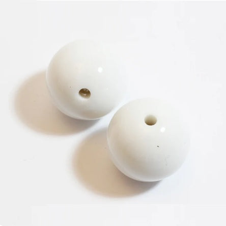 Round resin bead white 20mm - Hole : 1. 8mm (20)