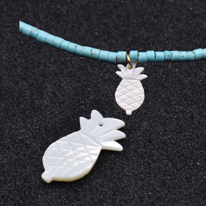 White shell pineapple charm pendant 18x10mm - Hole: 0.8mm (1)