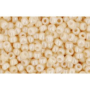 cc123 - Toho beads 11/0 opaque lustered light beige (10g)