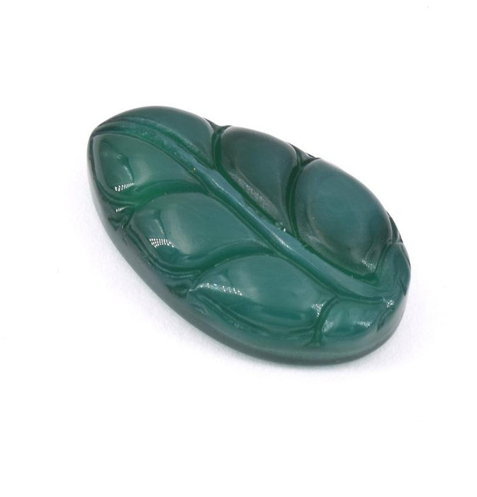 Jade green Monstera tinted leaf carved 28x17mm, Grigri or crimping (1)