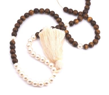 Long Necklace Wood -Swarovski pearl - cotton tassel (1)