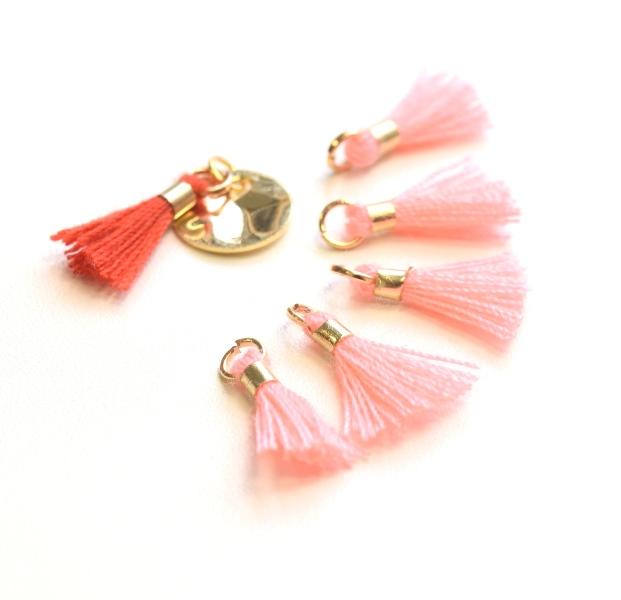 mini tassel with ring rose peach 15mm (5)