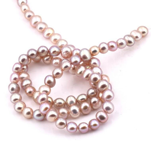 Freshwater pearl Round pinkish beige potatoe 5mm (1 strand-40cm)