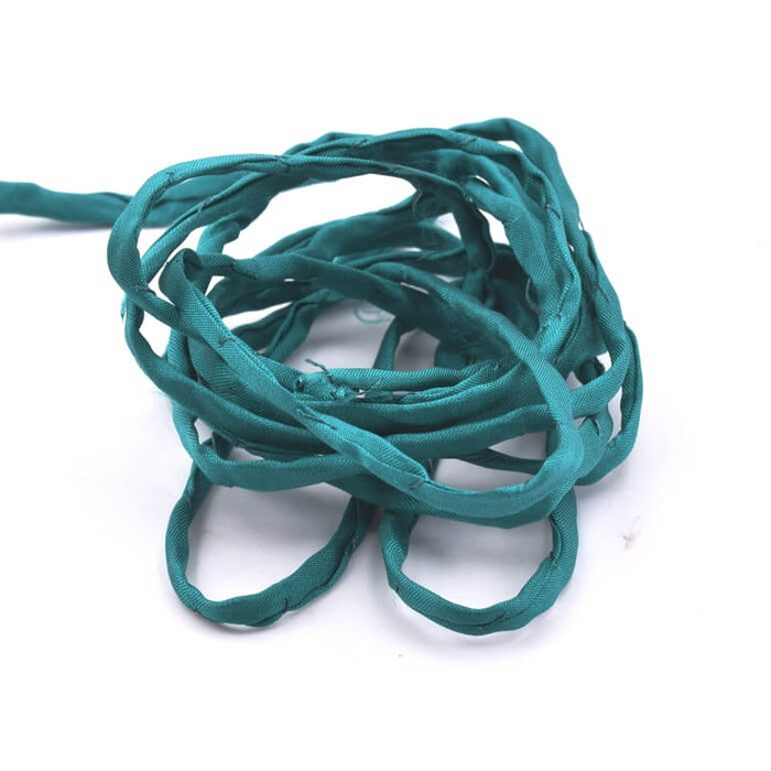Hand-dyed natural silk cord - emerald green 2mm (1m)