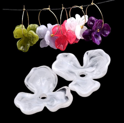 White resin flower bead 25mm - Hole: 2mm (2)