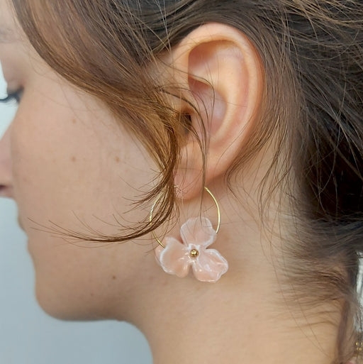 Pink floral earrings with 3 petals on 30mm golden steel hoops (1 pair)
