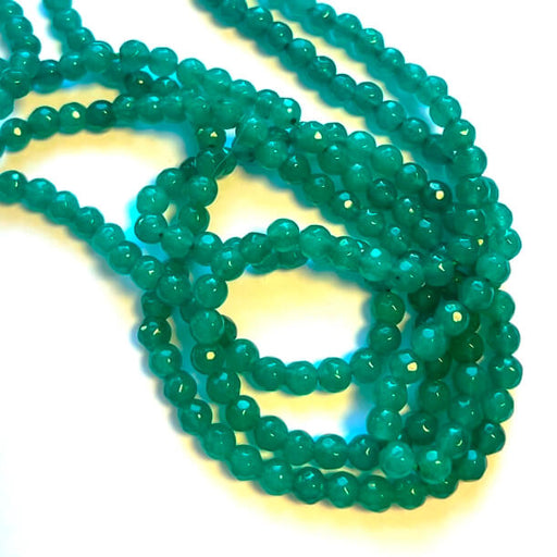 Jade Natural dyied GREEN DUCK faceted beads - 4mm (1 strand)