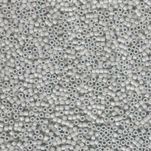 DB1498 - 11/0 Delica beads opaque light smoke- 1,6mm - Hole : 0,8mm (5gr)