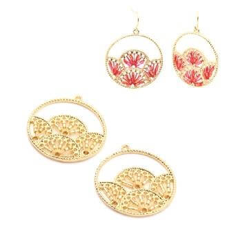 Pendant flat round with fan Golden and Golden tube beads 35mm (2)