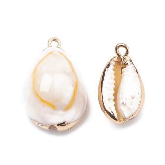 COWRIE shell with golden brass setting 20-30mm (sold per 1 unit)