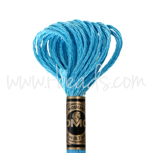 DMC light effects thread 8m electric blue E1040 (1)
