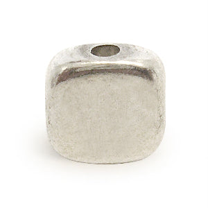 Flat square bead metal silver plated strand 3x5mm (1)