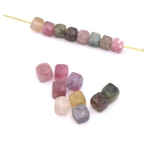 Cube facetted beads tourmaline 4mm hole: 0.7mm (10)