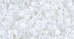 cc141 - Toho Takumi LH round beads 11/0 ceylon snowflake (10g)
